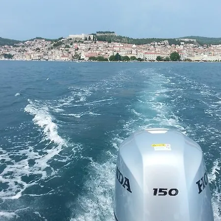 Vinko - 24h Check In With Keys In Box * Šibenik